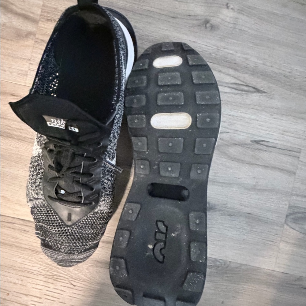 Nike Black and Gray Running Shoes